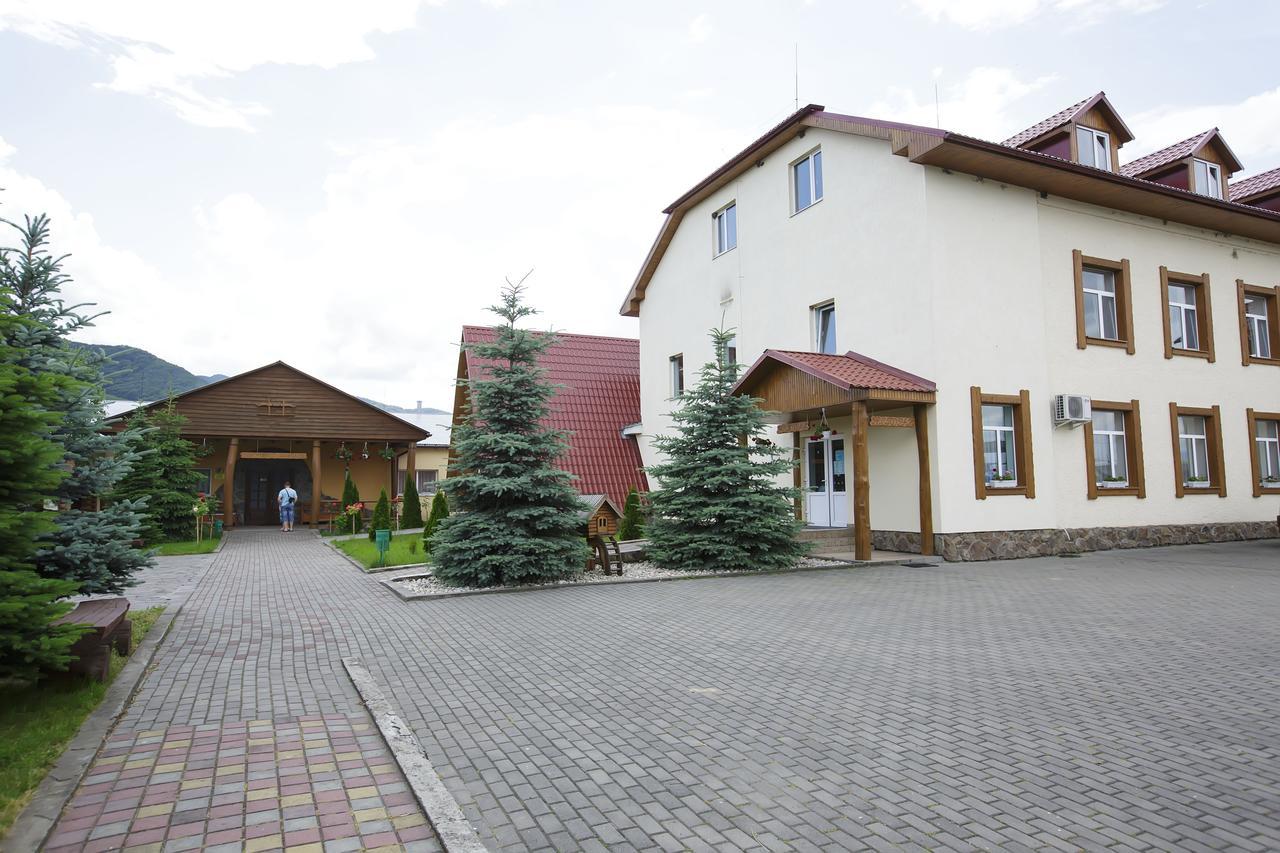 Trembita Hotel Khust Exterior foto
